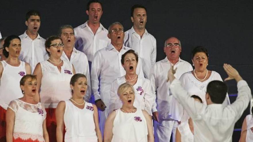 Torrevieja inaugura el Certamen de Habaneras con uno de los mejores coros del mundo