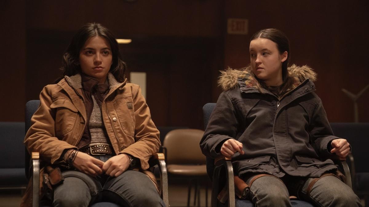 Isabela Merced (Dina) y Bella Ramsey (Ellie) en la nueva temporada de 'The last of us'