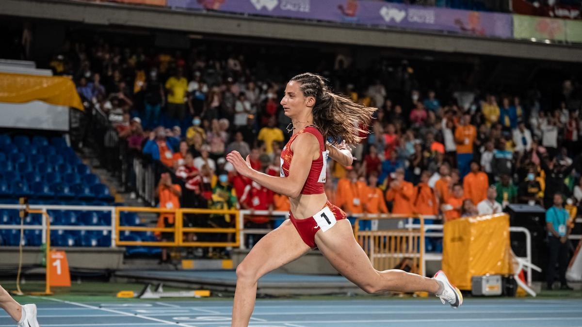 Elena Guiu, durante su participación en el Campeonato del Mundo sub-20