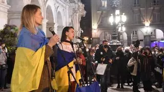 Música contra la guerra en Ucrania desde la plaza de María