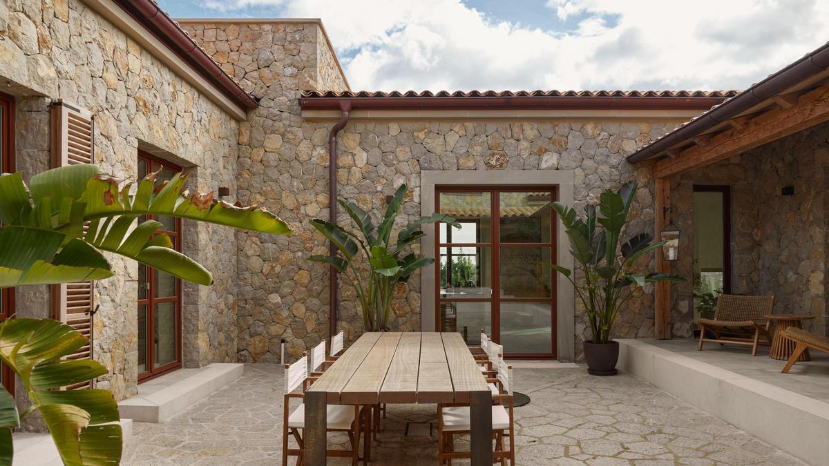 Ajora ist auf authentische Fincas auf Mallorca spezialisiert.