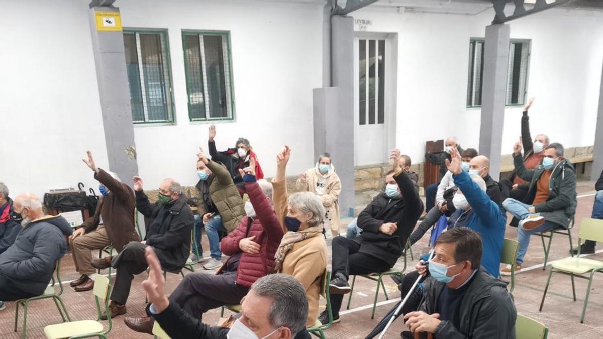 Asamblea para convocar elecciones en el puerto deportivo | SANTOS ÁLVAREZ