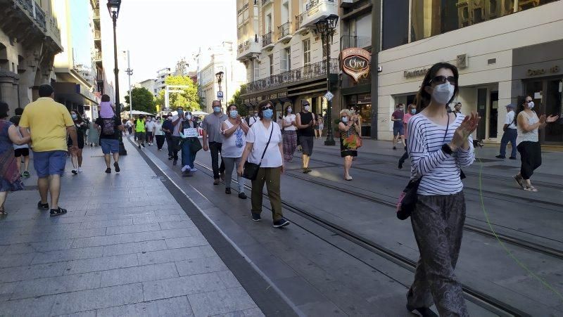 Manifestación en contra del hospital privado