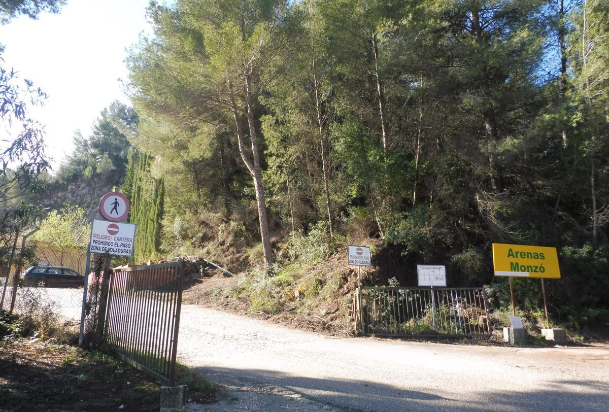 Entrada a la cantera.