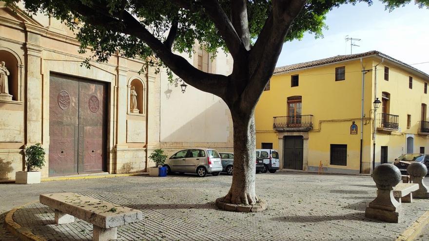 Oliva anuncia la remodelación de una plaza emblemática del casco antiguo