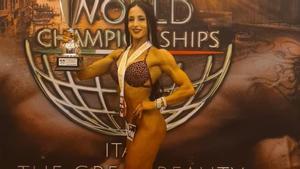 Laura Gutiérrez, en Perugia con el trofeo campeona del mundo