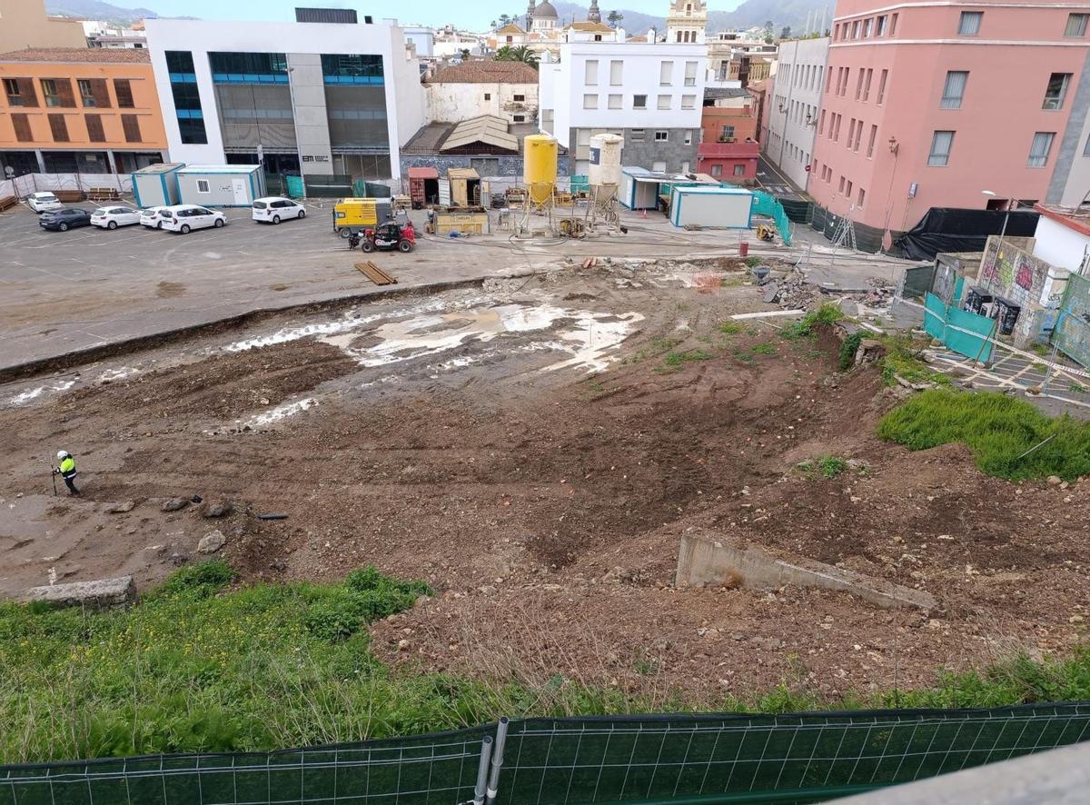 Obra del encauzamiento del barranco La Carnicería. |