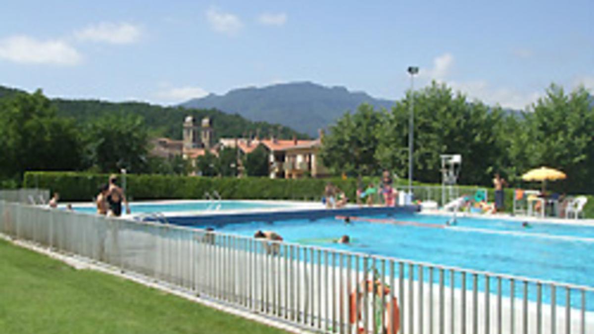 Piscina municipal de la localidad gerundense de Les Preses.