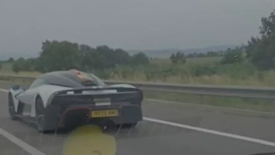 Aston Martin fa proves amb un cotxe d'un milió d'euros pel Bages