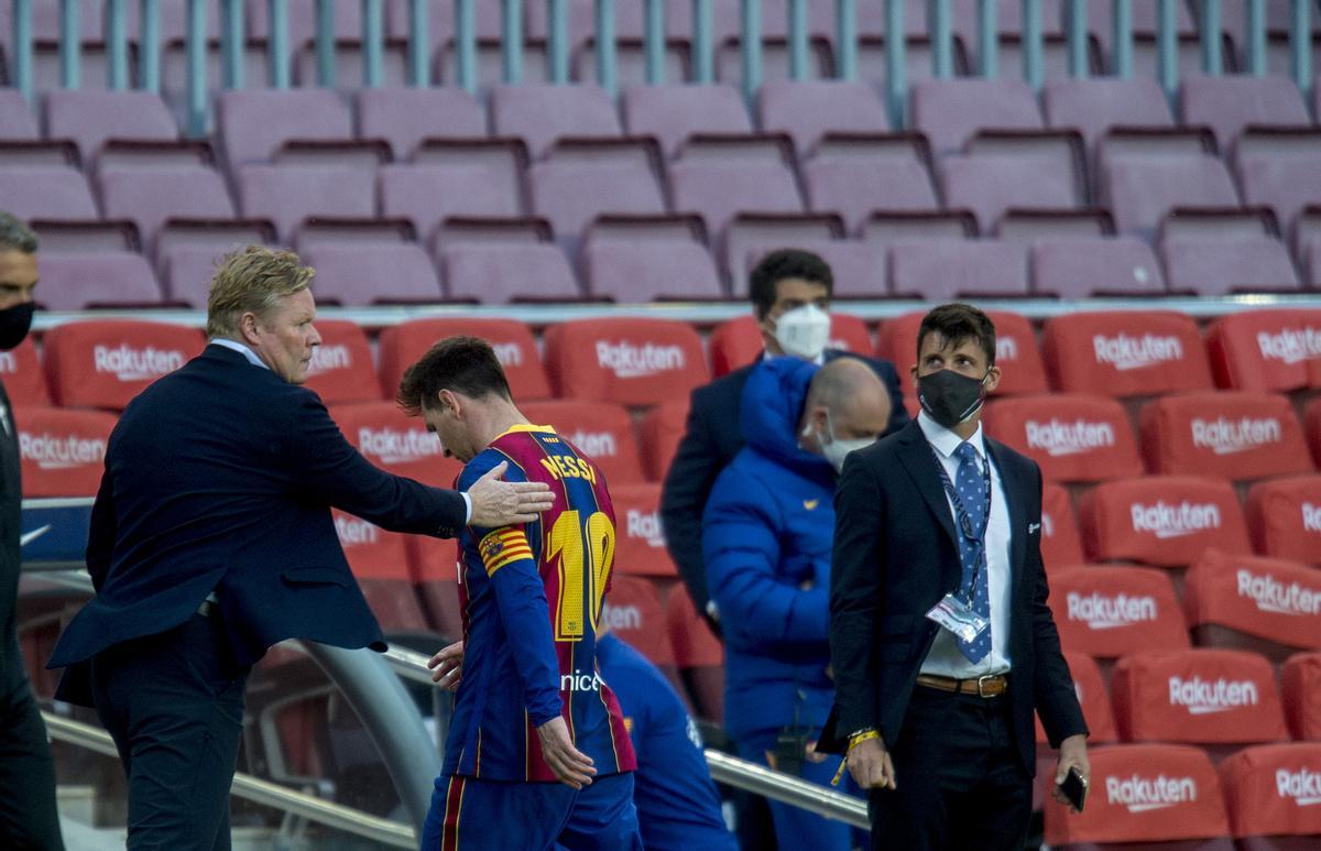 Koeman, con un apesandumbrado Leo Messi