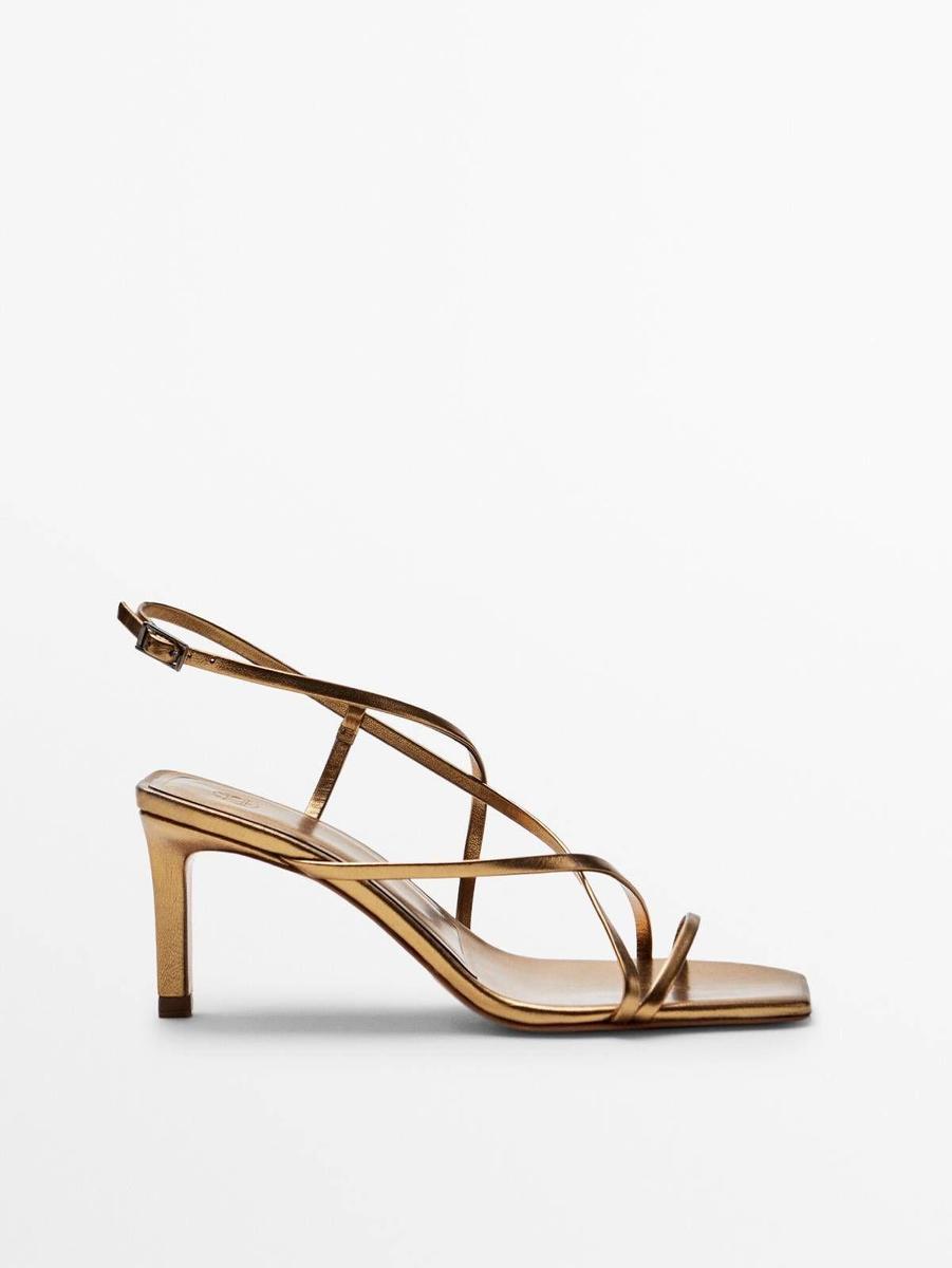 Sandalias doradas de Massimo Dutti