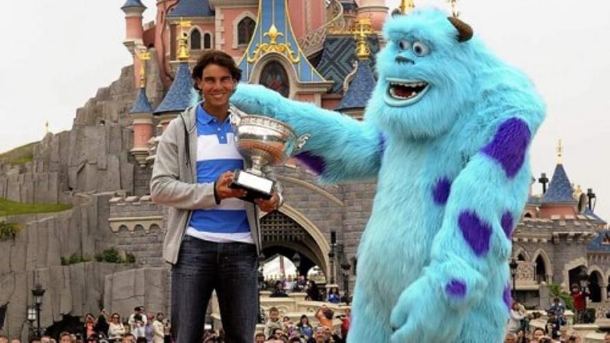 Nadal celebra su octavo Roland Garros en Disneyland