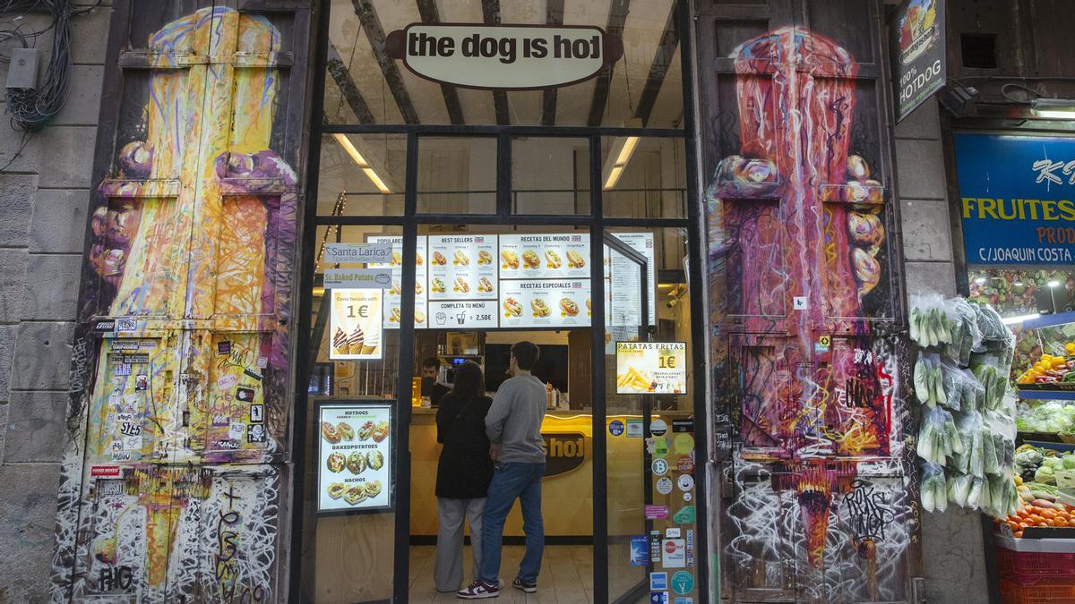 The dog is hot: perritos gurmets con opciones veganas.
