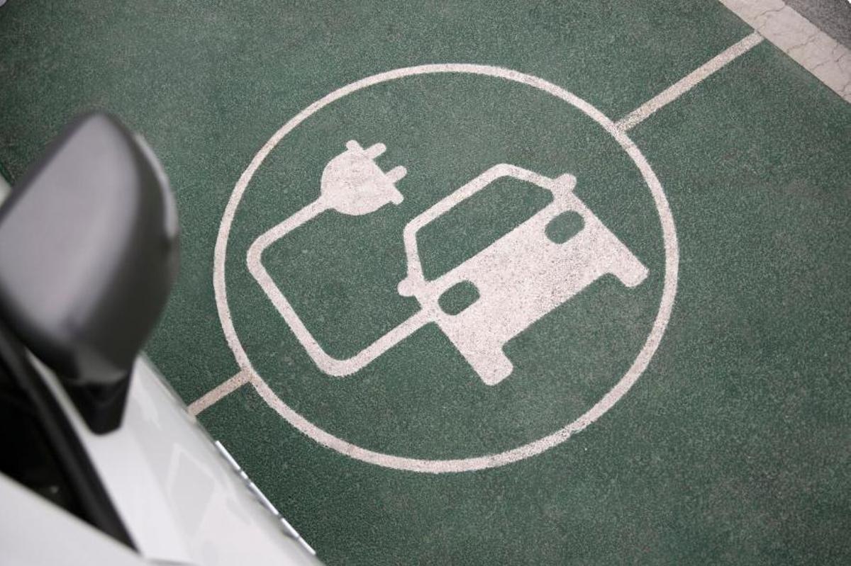 Tens un cotxe elèctric?