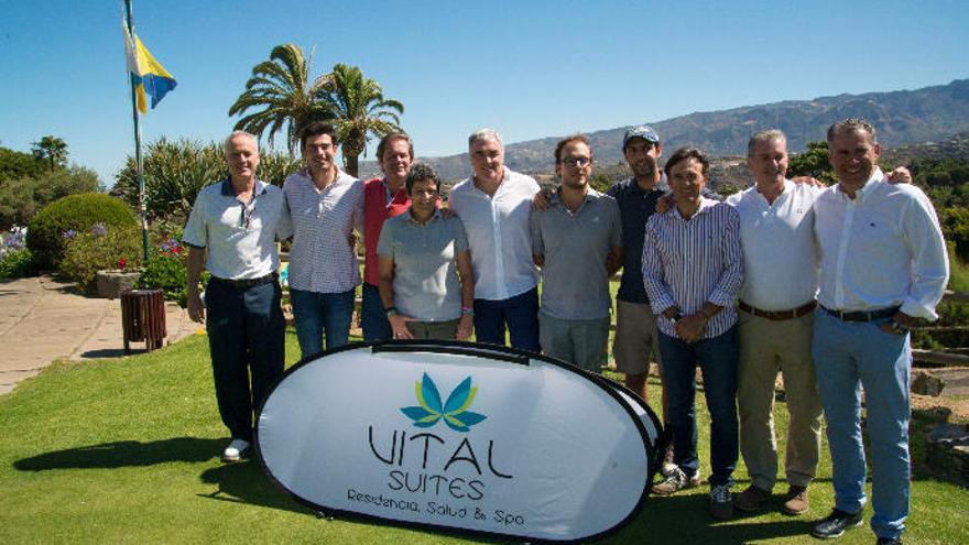 Premiados, organizadores y patrocinadores, ayer, en el Real Club de Golf de Las Palmas.