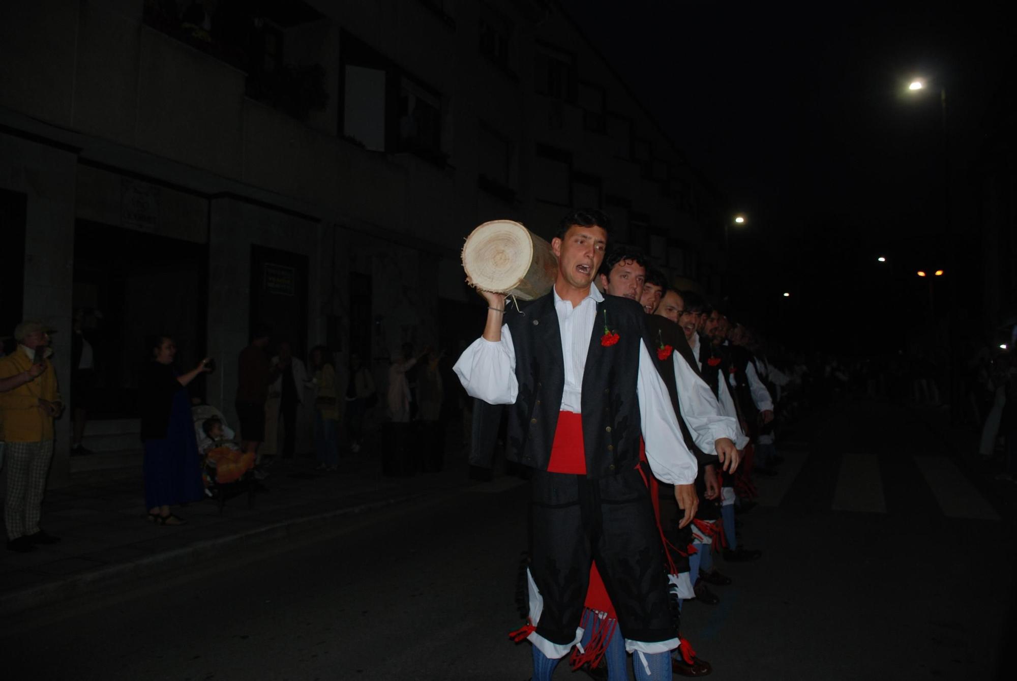 Llanes celebra la hoguera de la Magdalena