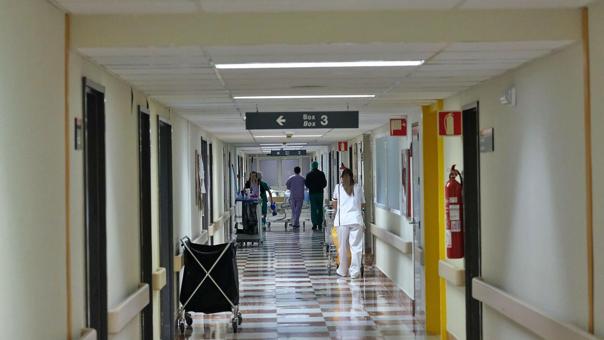 Acceso a los quirófanos en el Hospital General de Alicante. | ÁXEL ÁLVAREZ