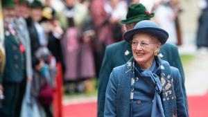 La reina Margarita de Dinamarca, en una imagen de archivo en noviembre de 2021 / dpa / europa press 12/11/2021 FILED - 12 November 2021, Bavaria, Munich: Queen Margrethe II of Denmark arrives at her residence during a visit to Bavaria. Margrethe II has tested positive for Covid-19, according to a statement issued by the royal family. Photo: Sven Hoppe/dpa POLITICA INTERNACIONAL Sven Hoppe/dpa