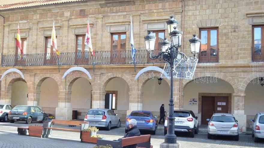 La Oficina del Consumidor se encuentra en los bajos del Ayuntamiento de la Plaza Mayor.