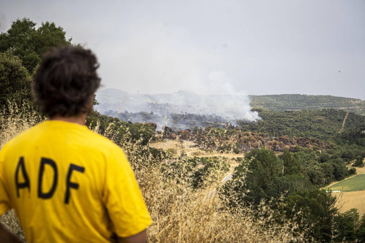 Imatges de l'incendi de Sant Quirze Safaja Imatges de l'incendi de Sant Quirze Safaja