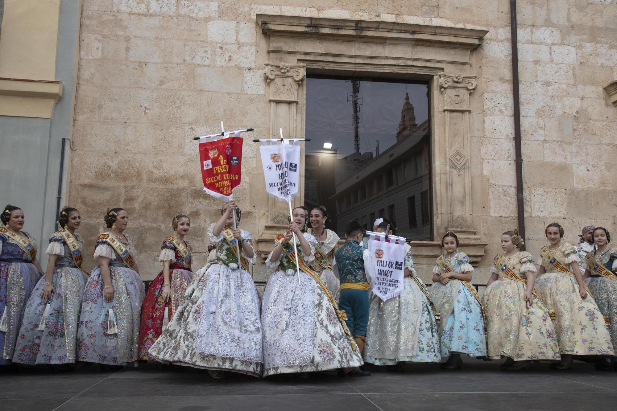 Las mejores imágenes de la entrega de premios de las fallas de Alzira