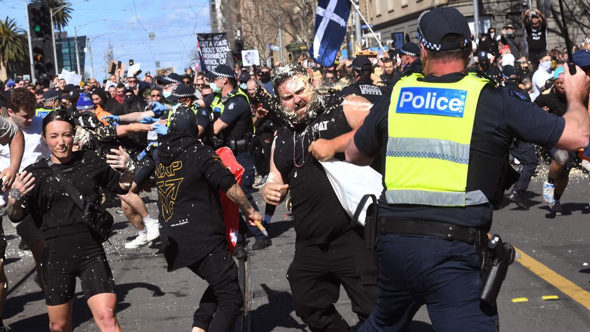 Protestas en Melbourne por un nuevo confinamiento a causa del covid