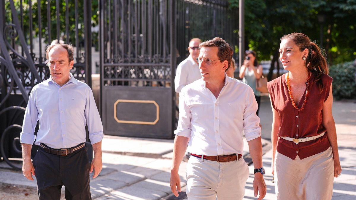 SANTOS CERDÁN | Almeida, sobre la declaración de Santos Cerdán: "Fue un  aviso entre mafiosos"