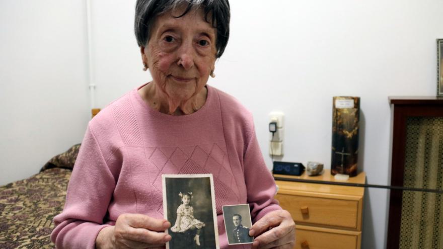 Una manresana de 88 anys recupera les cendres del pare, mort a l&#039;exili a França: &quot;Ja puc morir tranquil·la, ho tinc tot&quot;