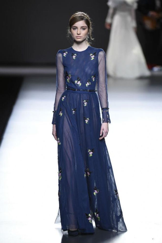 Teresa Helbig Otoño/Invierno 2016-2017, la noche se tiñe de azul
