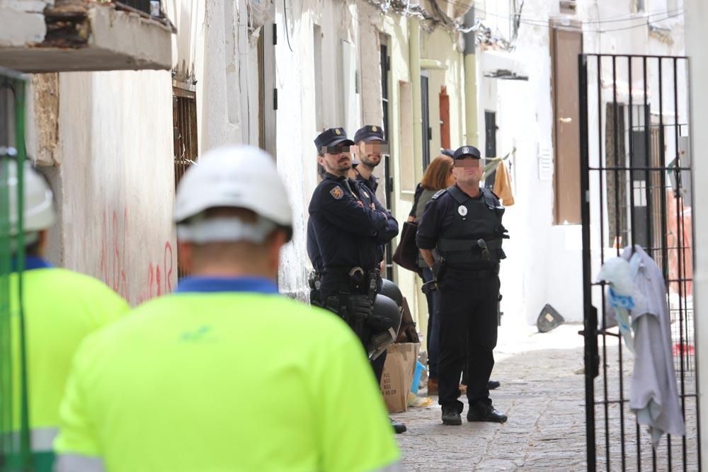 Operativo especial para el desalojo de sa Penya.