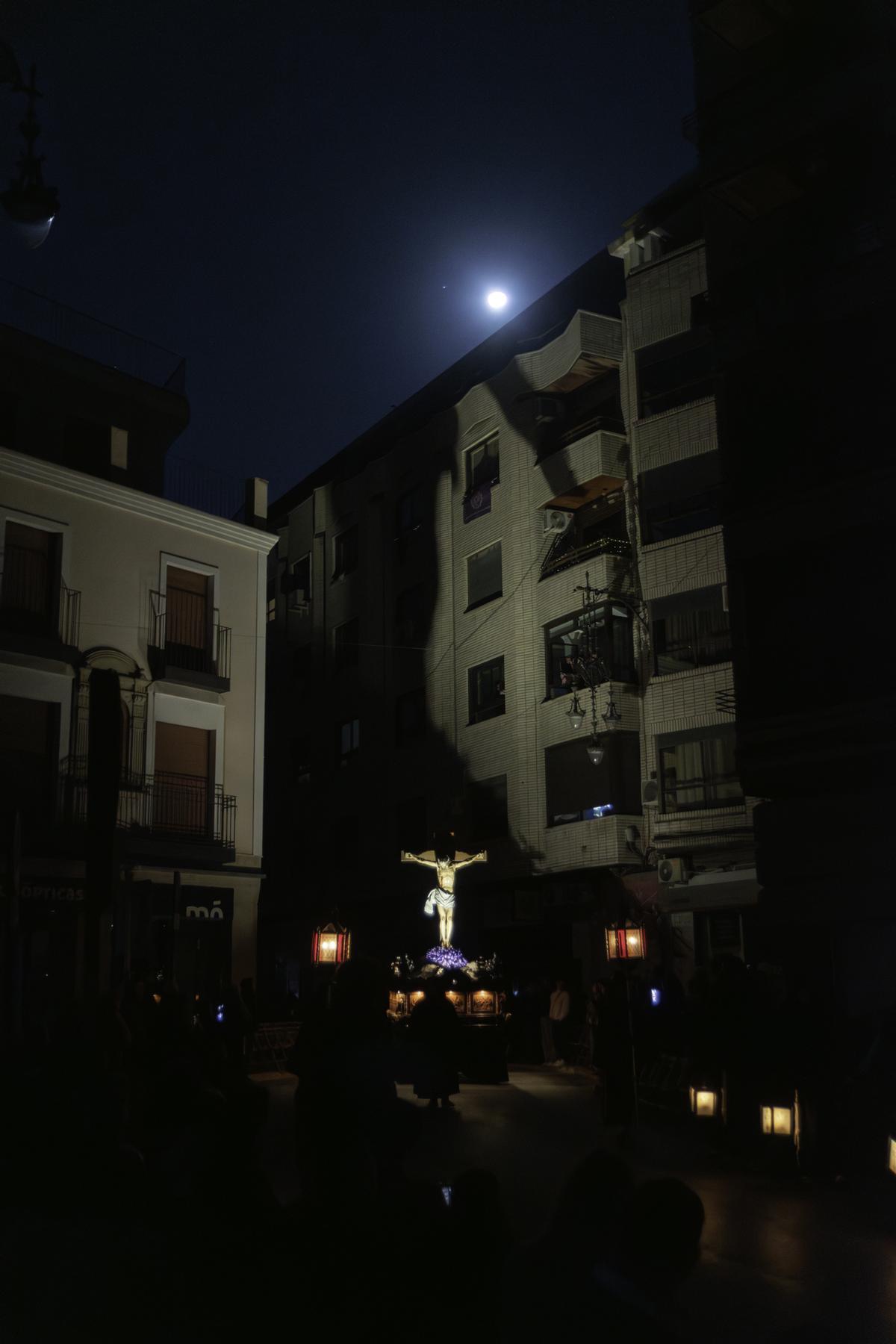 Orihuela se sume en el silencio Orihuela se sume en el silencio