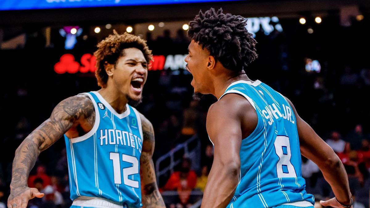 Los Hornets deben elegir entre hacer 'tanking' o remontar la situación