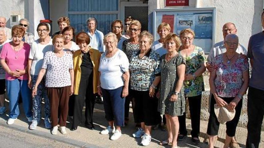 Protesta de veïns per l&#039;aturada de les obres de l&#039;ermita del Guix malgrat que hi ha diners per fer-les