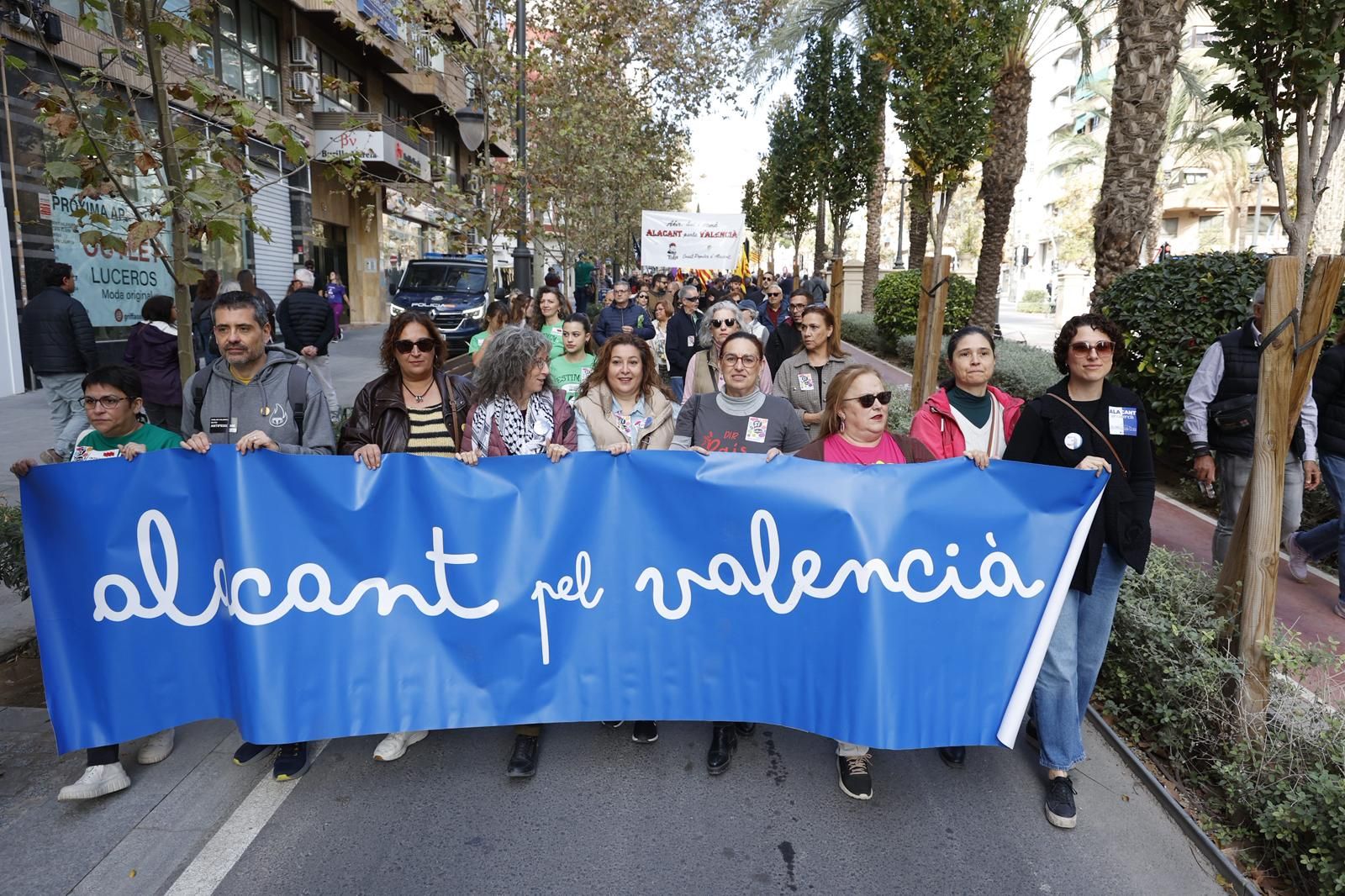 La manifestación 'Defensem la llengua, som País Valencià', en imágenes