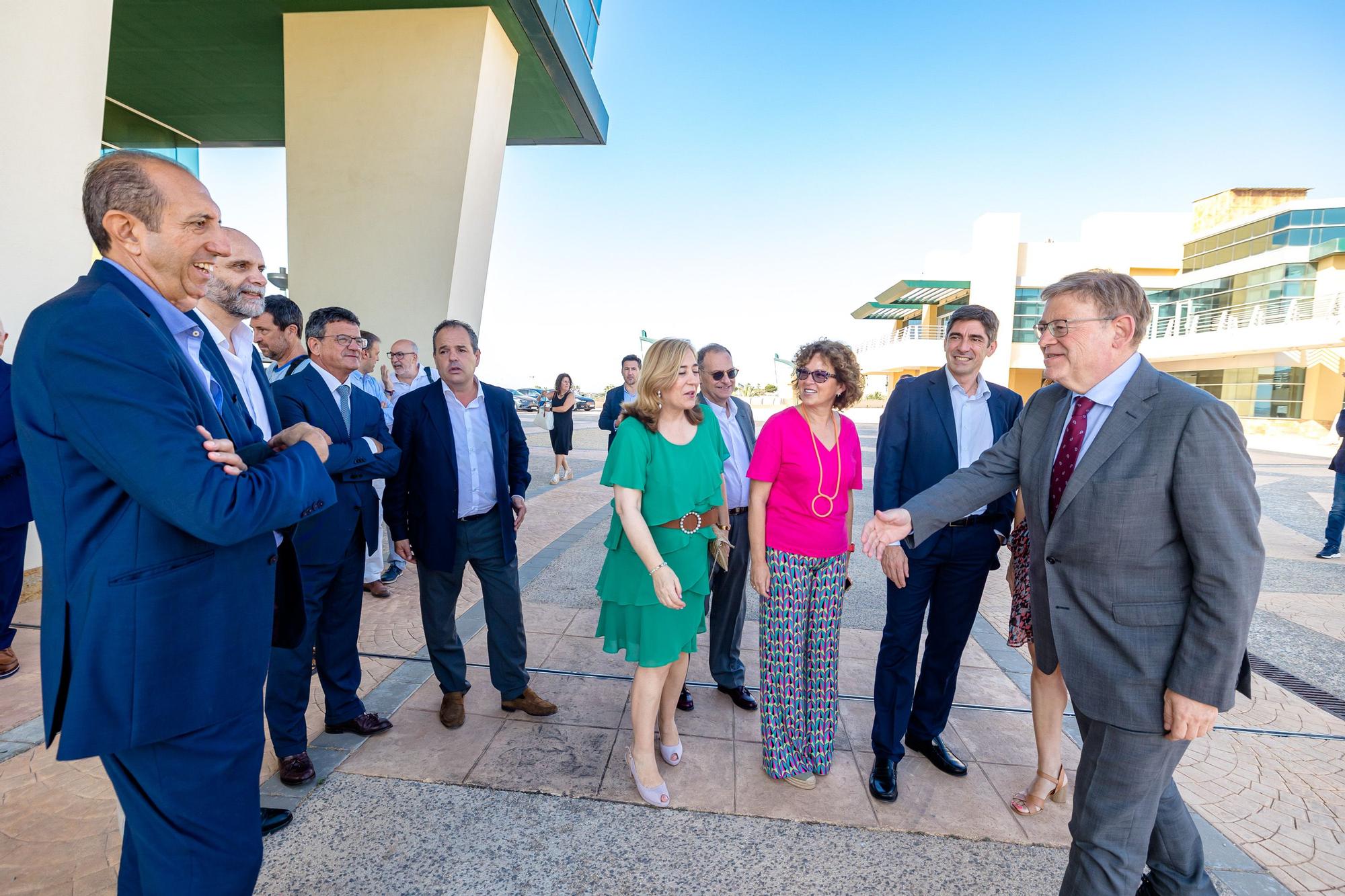 Ximo Puig anuncia que la actividad en la Ciudad de la Luz se retomará después del verano