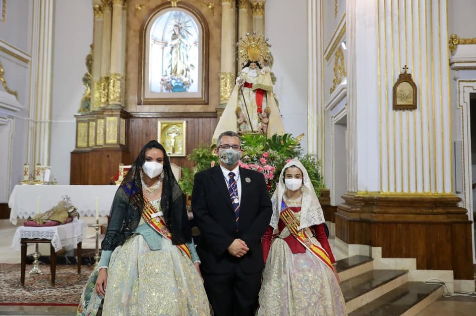 Las falleras mayores de València vuelven en las fiestas de Navajas