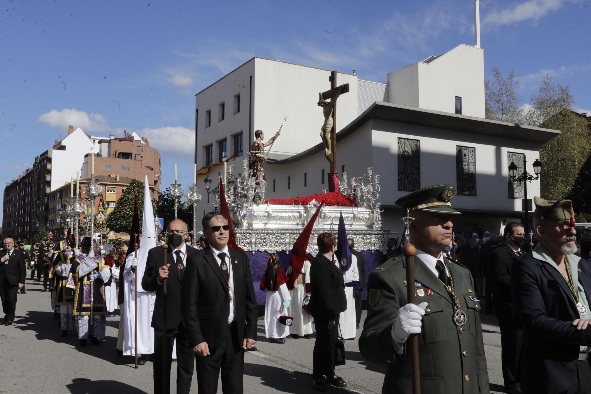 EN IMÁGENES: Así fue la procesión de los Estudiantes en Oviedo