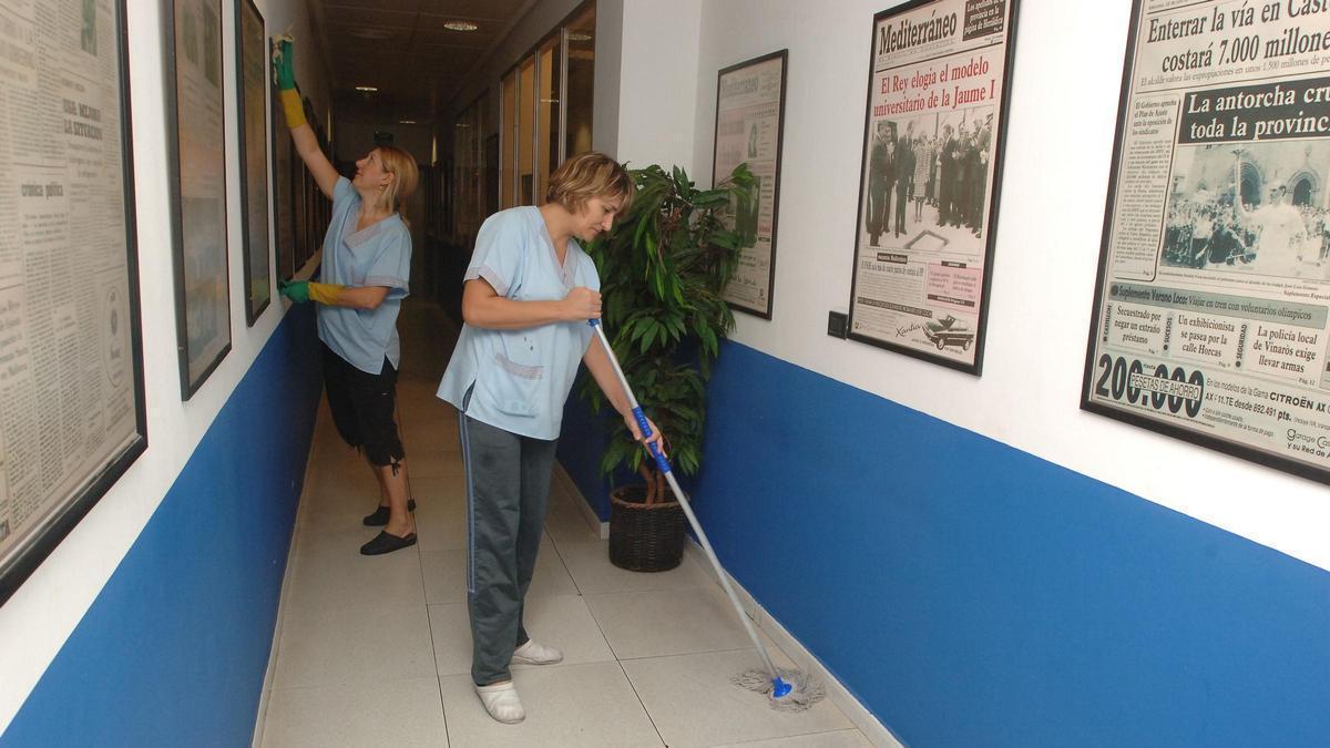 Limpiezas La Fe se adapta a los horarios de las empresas que contratan sus servicios, trabajando incluso cuando no están los empleados.