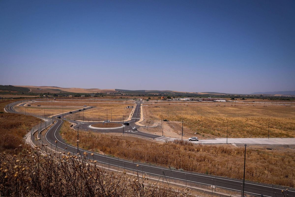 Entrega de las obras de urbanización y vallado de la Base Logística del Ejército de Tierra en Córdoba. BLET. El Acto contará con la presencia de la secretaria de Estado de Defensa, María Amparo Valcarce García