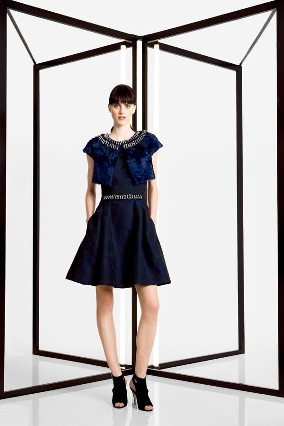 Carolina Herrera Pre Fall. Little navy dress.