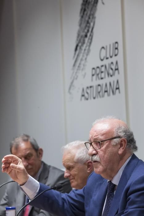 Vicente del Bosque participa en un acto con exjugadores del Oviedo
