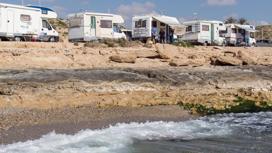 Ciudadanos reclama al tripartito que regule las autocaravanas en Aguamarga