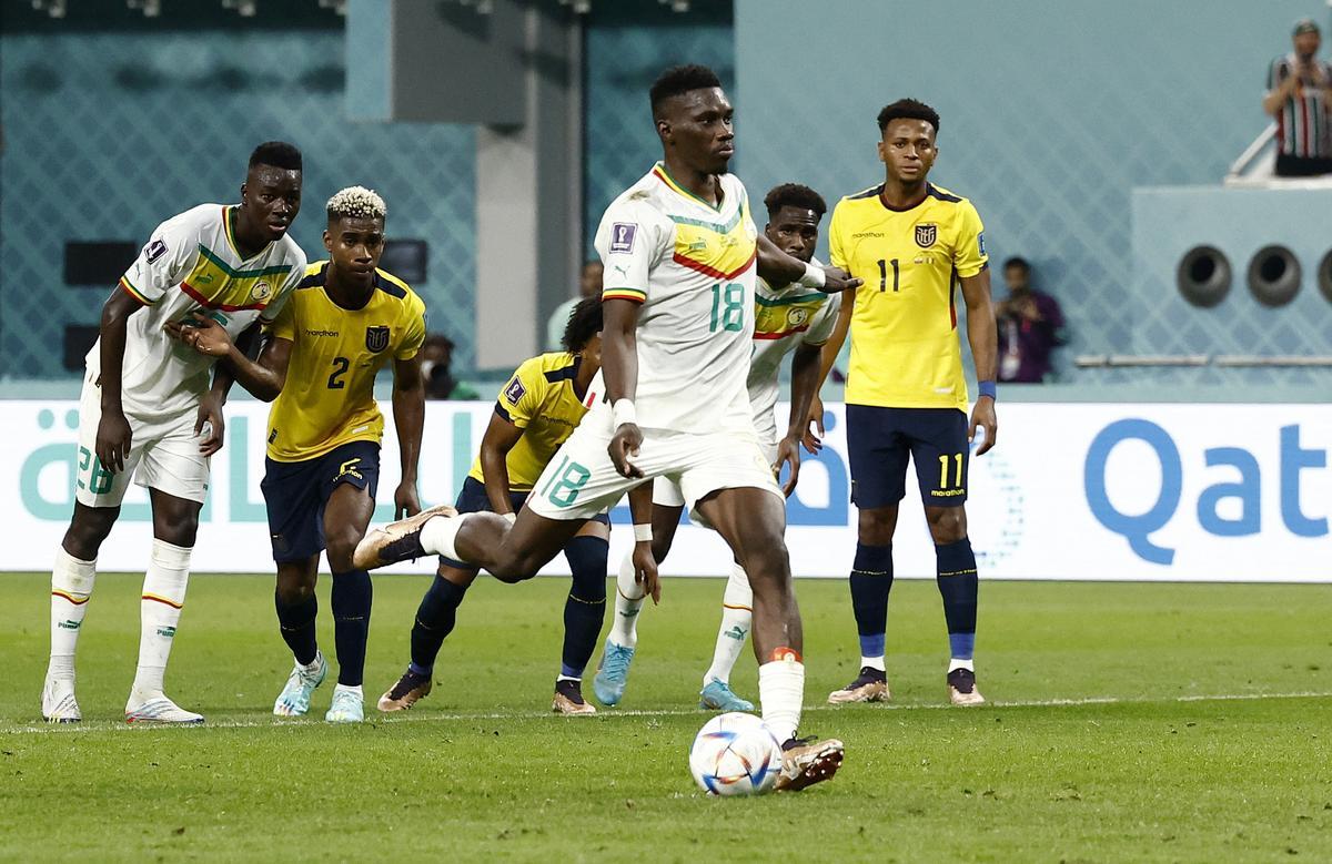 FIFA World Cup Qatar 2022 - Group A - Ecuador v Senegal