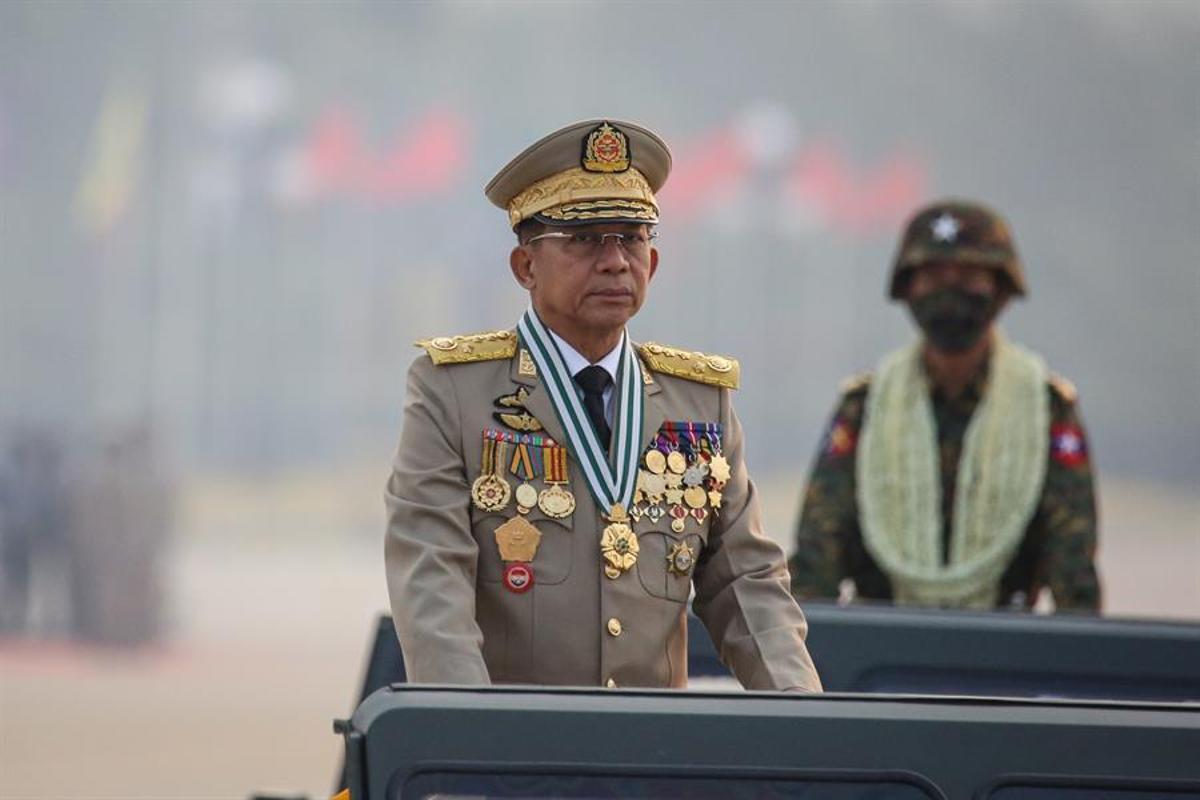 El líder del ejército birmano, Min Aung Hlaing, durante un reciente acto.