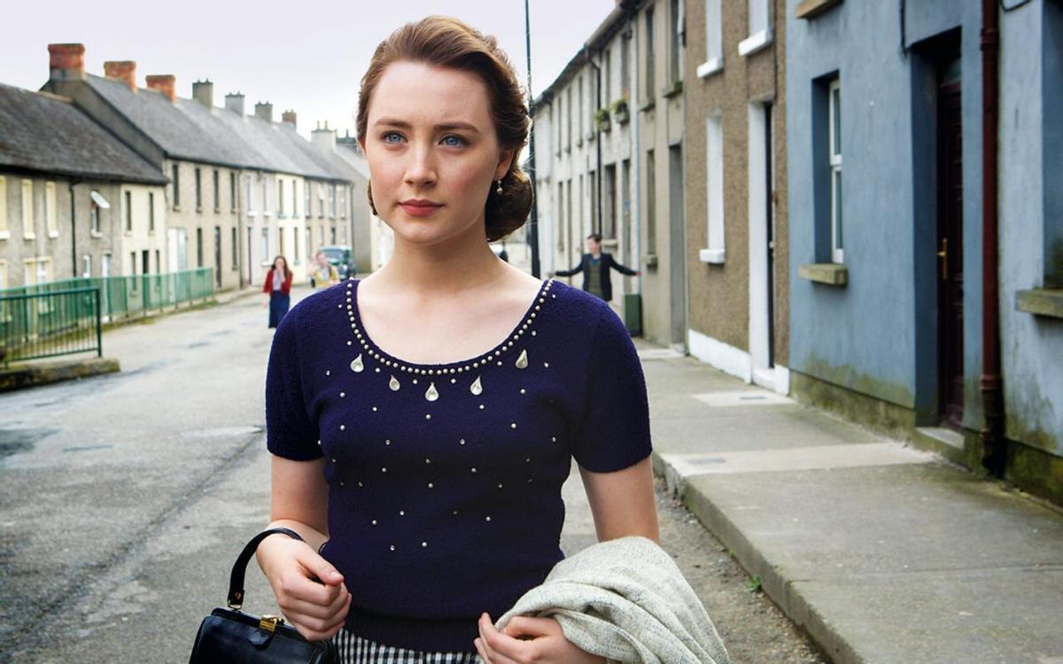 Saoirse Ronan, como Eilis Lacey, en la adaptación al cine de 'Brooklyn'