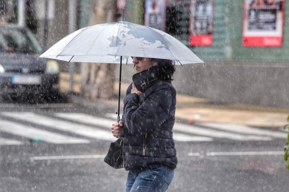 Temporal de viento, lluvia y oleaje en Tenerife