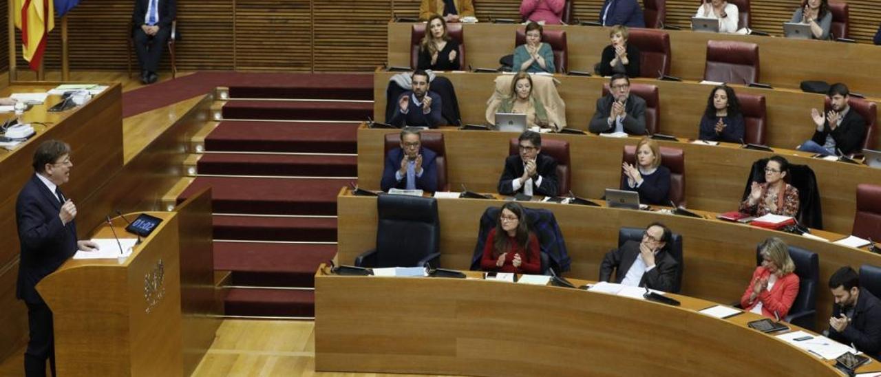 Imagen de una sesión de control a Ximo Puig en las Corts.