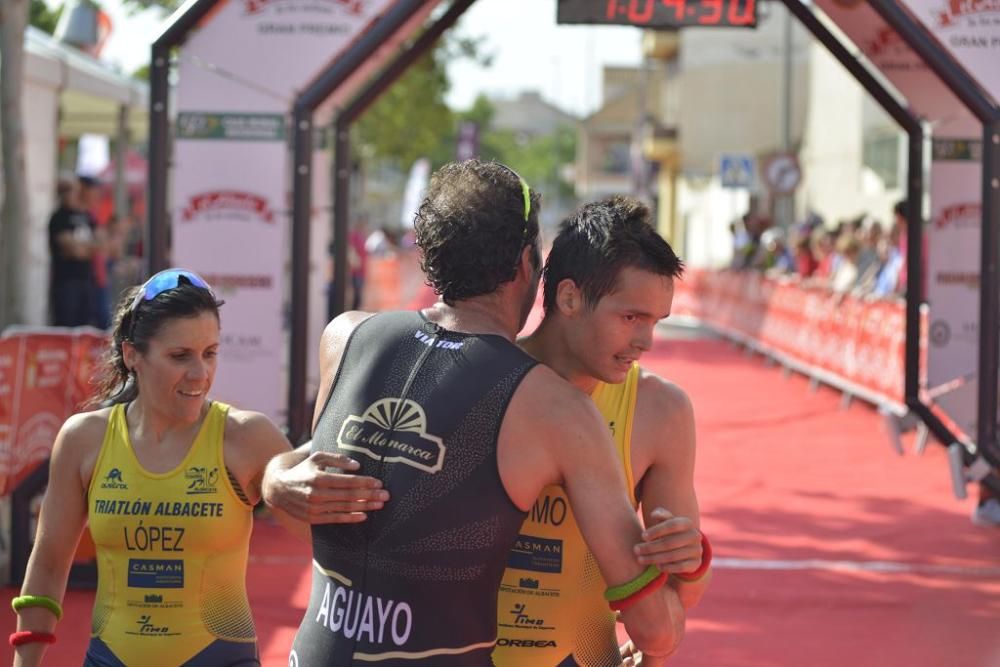 Llegada a la meta del Triatlón Villa de Fuente Álamo