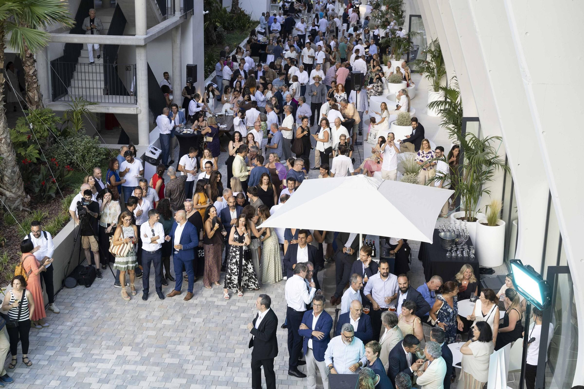 Espectacular inauguración de Delfin Natura en El Albir