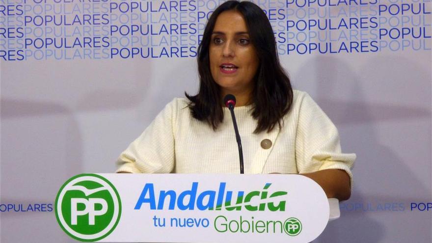 Beatriz Jurado: &quot;Los alcaldes del PSOE solo saben pedir cuando gobierna el PP&quot;